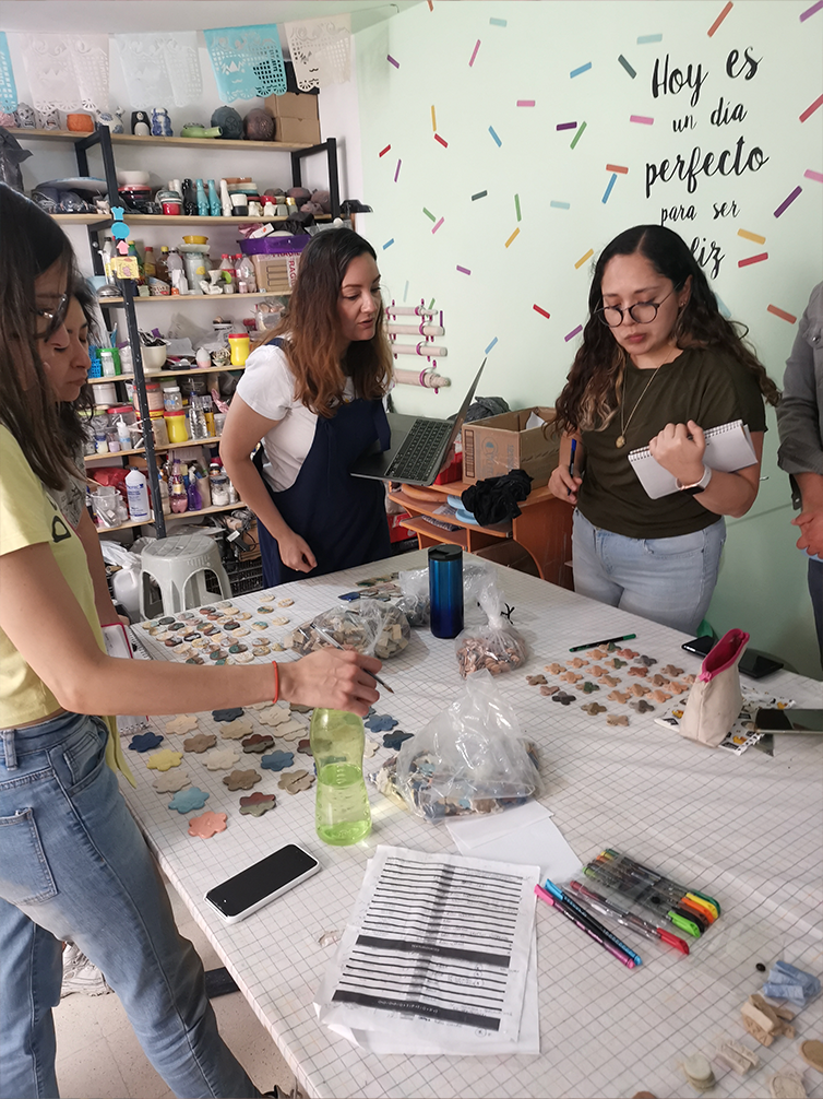 ¡Aprende cerámica con nosotros!